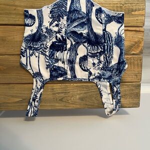 Blue and White Graphic Crop Top